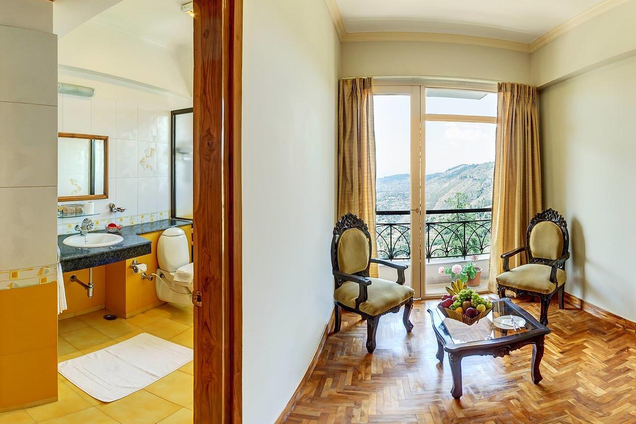 Hotel The Naldehra Shimla Exterior foto